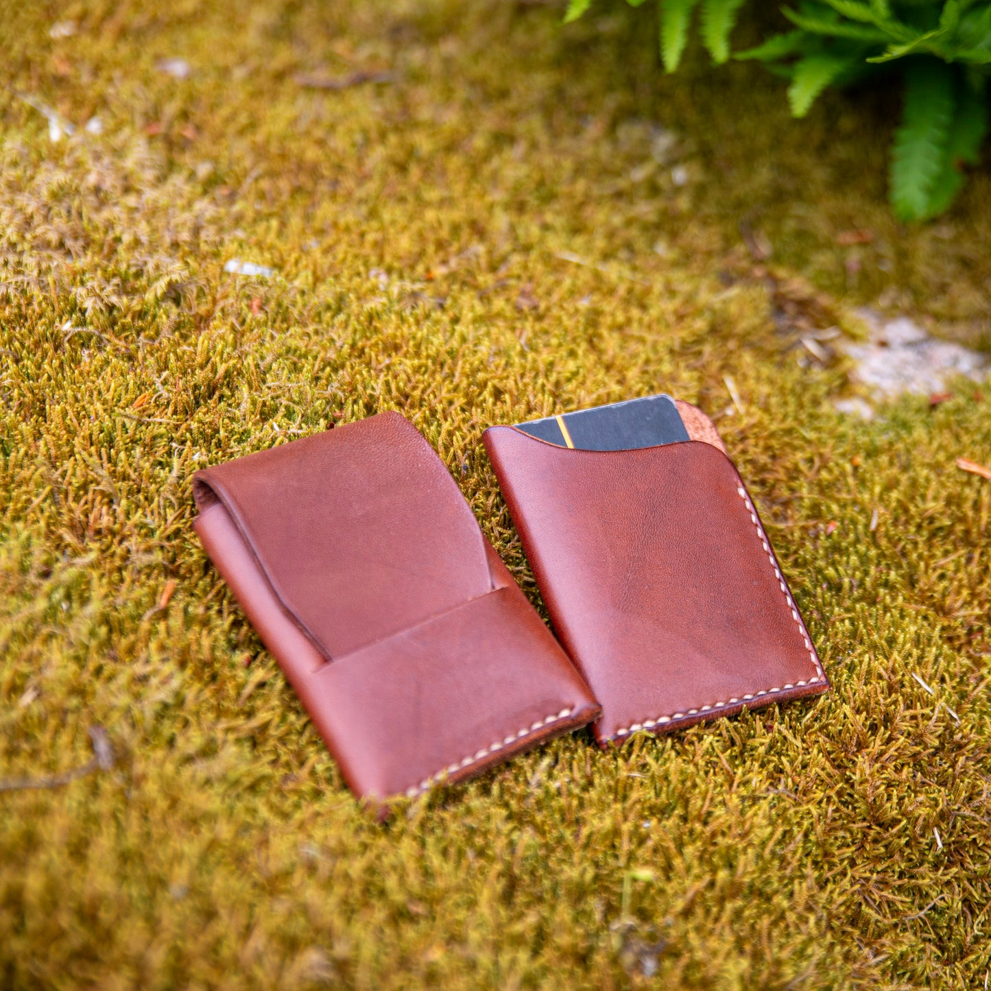 Slim wallet in full grain leather